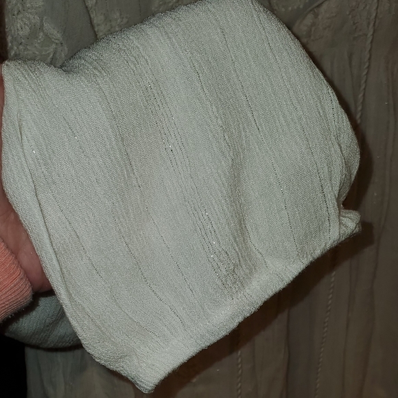 Gorgeous Boho Top - Picture 6 of 7